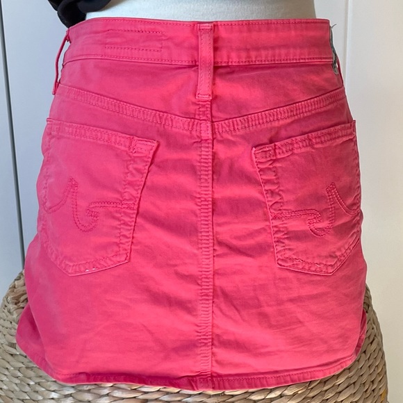 Bubblegum pink mini skirt - Picture 3 of 12